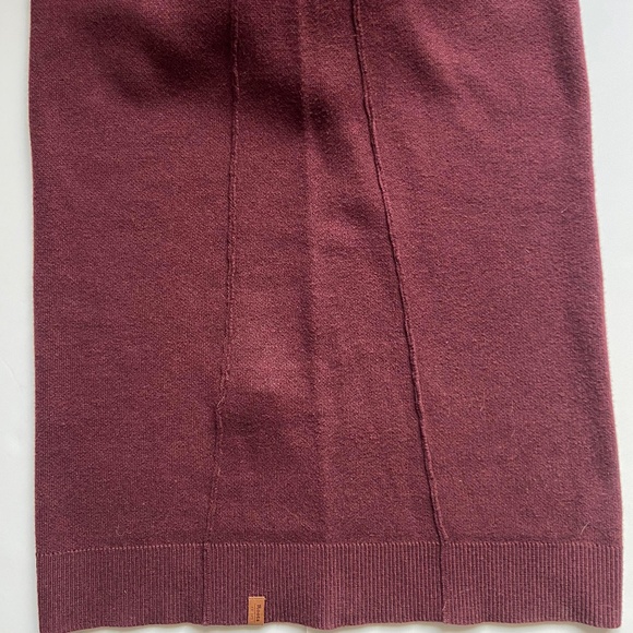 HOLIDAY PARTY NWT ROOTS SWEATER DRESS BURGUNDY CABINCORE COZY MODEST LOOSE FIT - Picture 2 of 12
